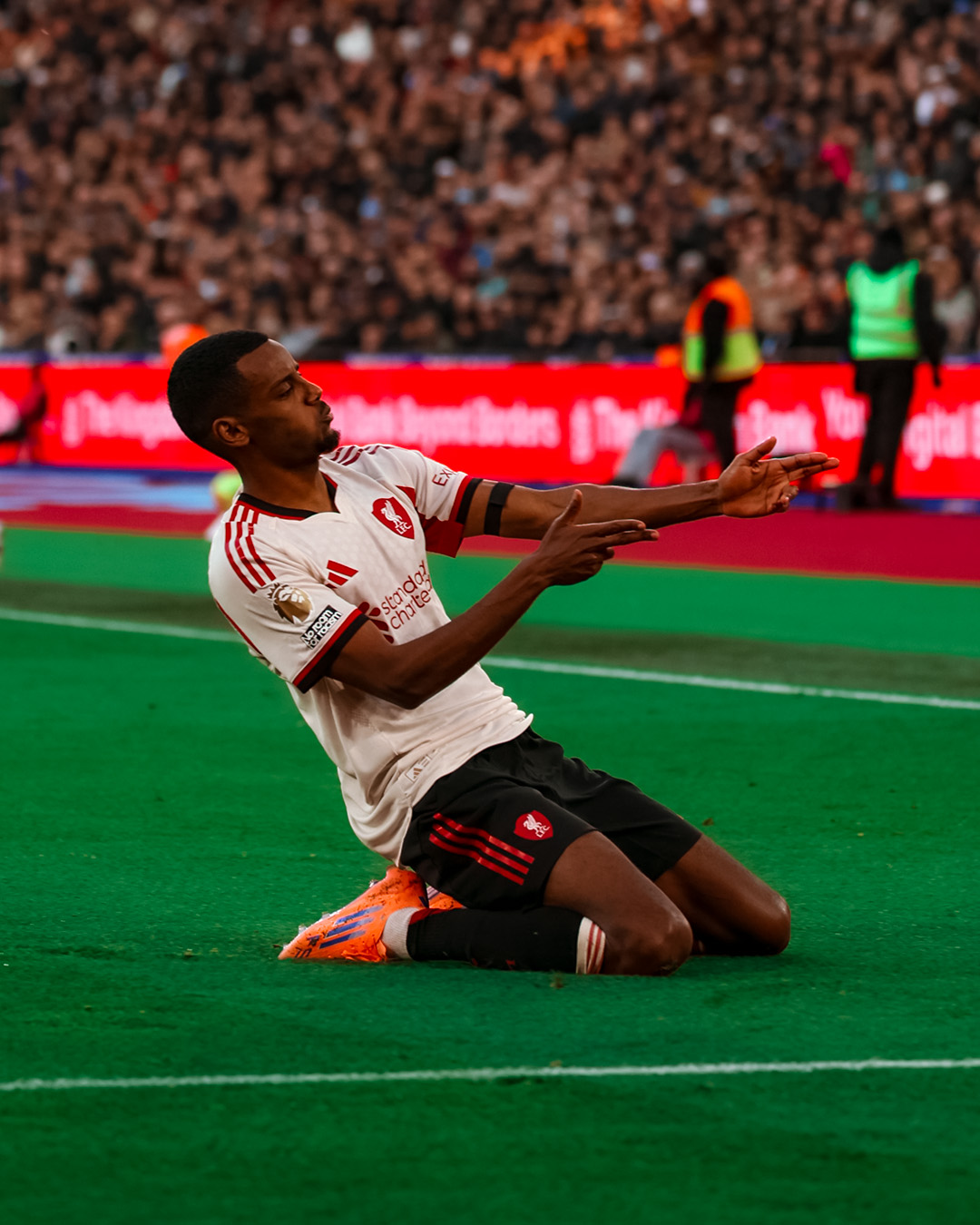 Does Alexander Isak Become a Transfer Mistake?